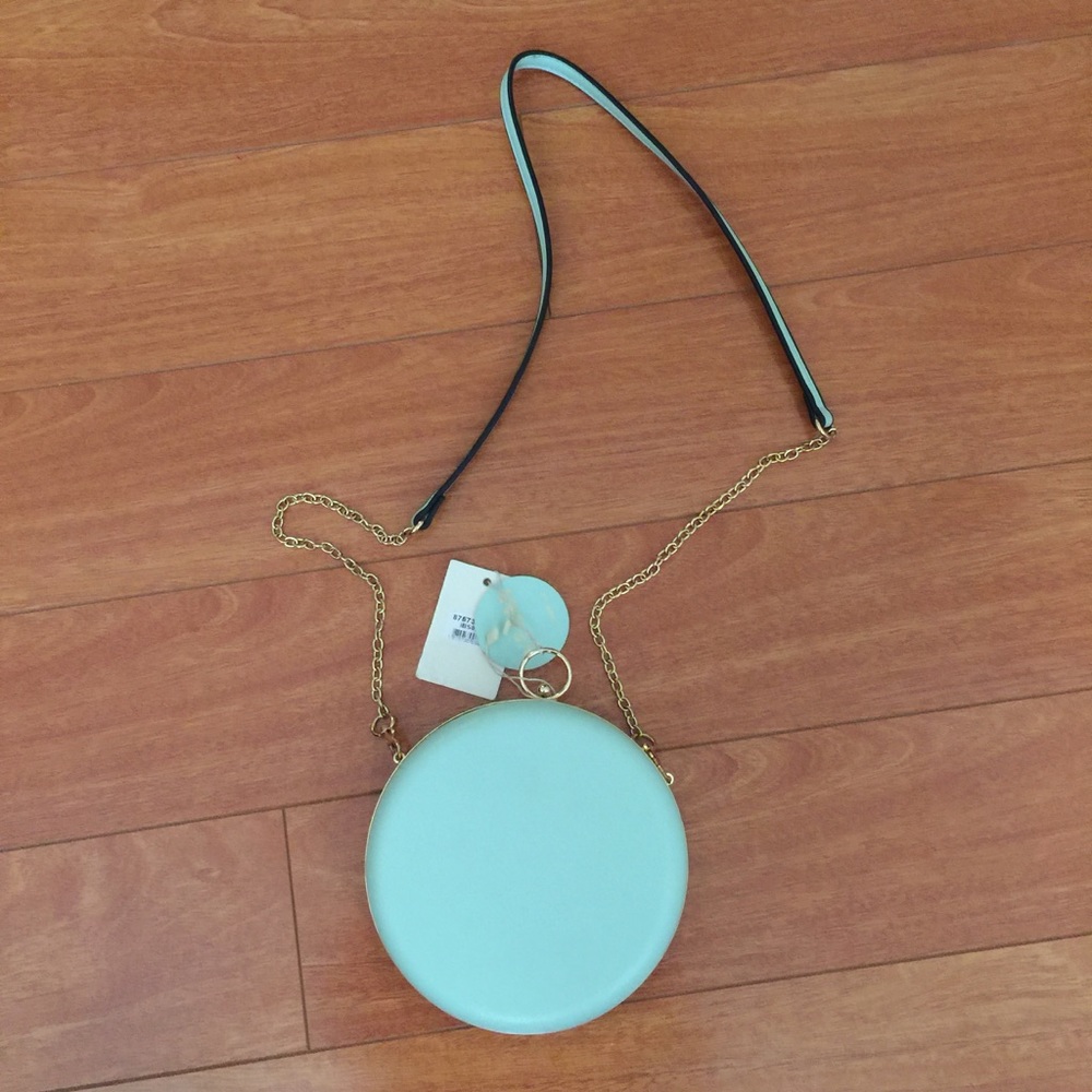 NWT Isabelle Vegan Mint Circle Crossbody
